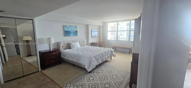 $2,800 | 6039 Collins Avenue, Unit 1110, Miami Beach, FL 33140