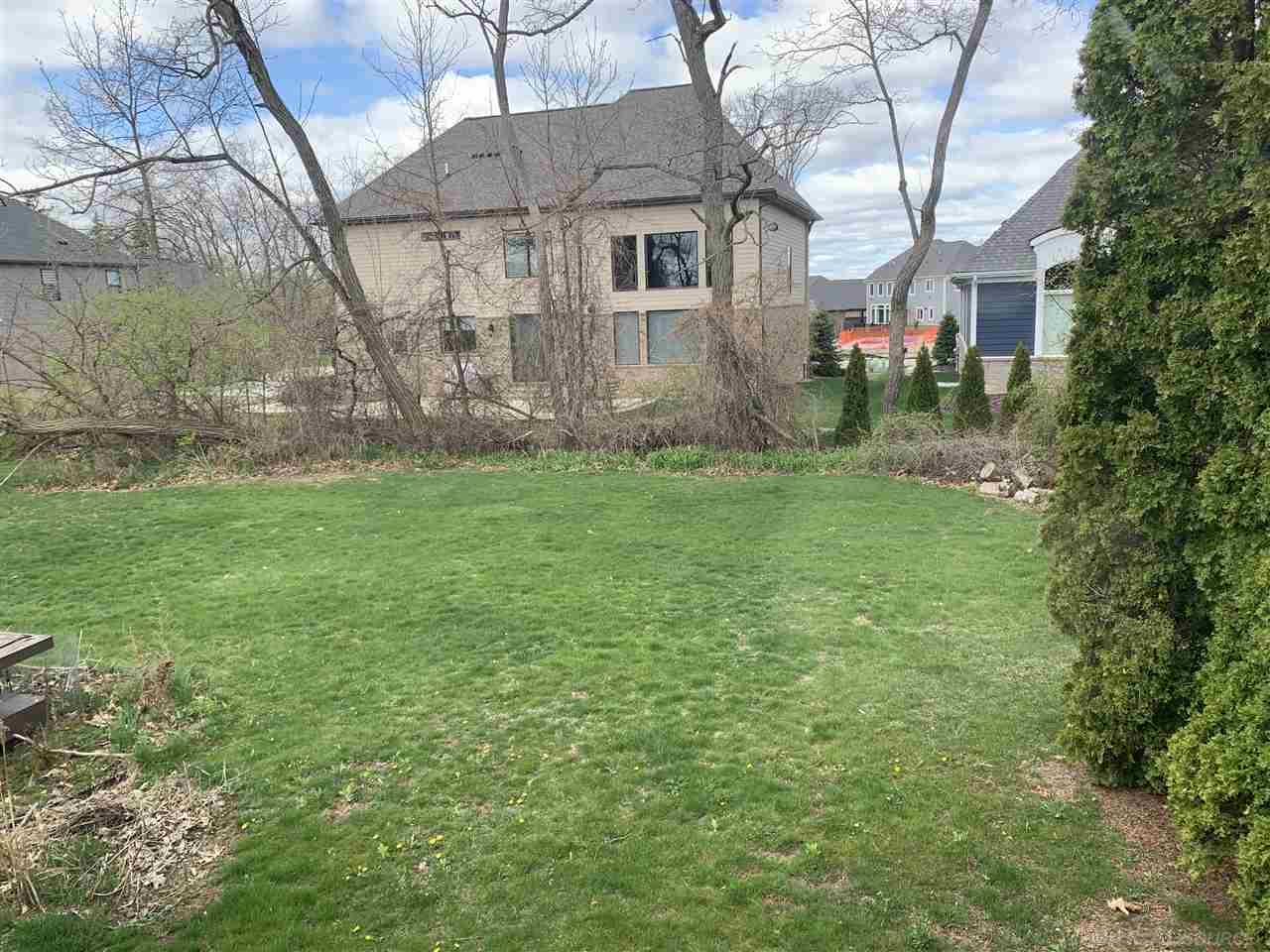 741 Kentucky Drive Rochester, MI 48307 - Photo 18 of 20 50039312-17.JPG
