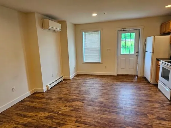 $2,000 | 130 Martell Court, Unit 1, Keene, NH 03431