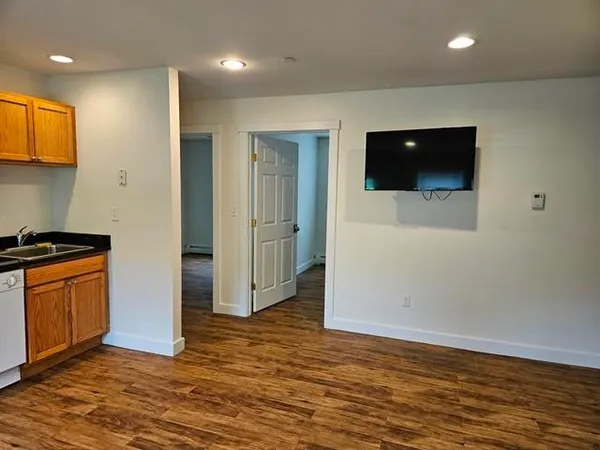 $2,000 | 130 Martell Court, Unit 1, Keene, NH 03431