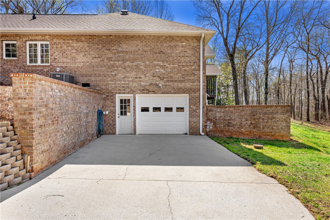 435 Cleveland Ferry Road Fair Play, SC 29643 - Photo 5 of 28