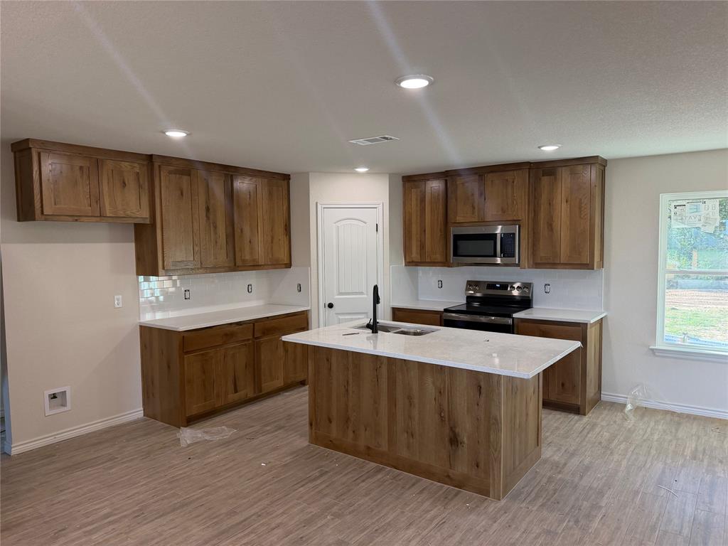 164 Altom Road Springtown, TX 76082 - Photo 2 of 9 Gallery Image 2