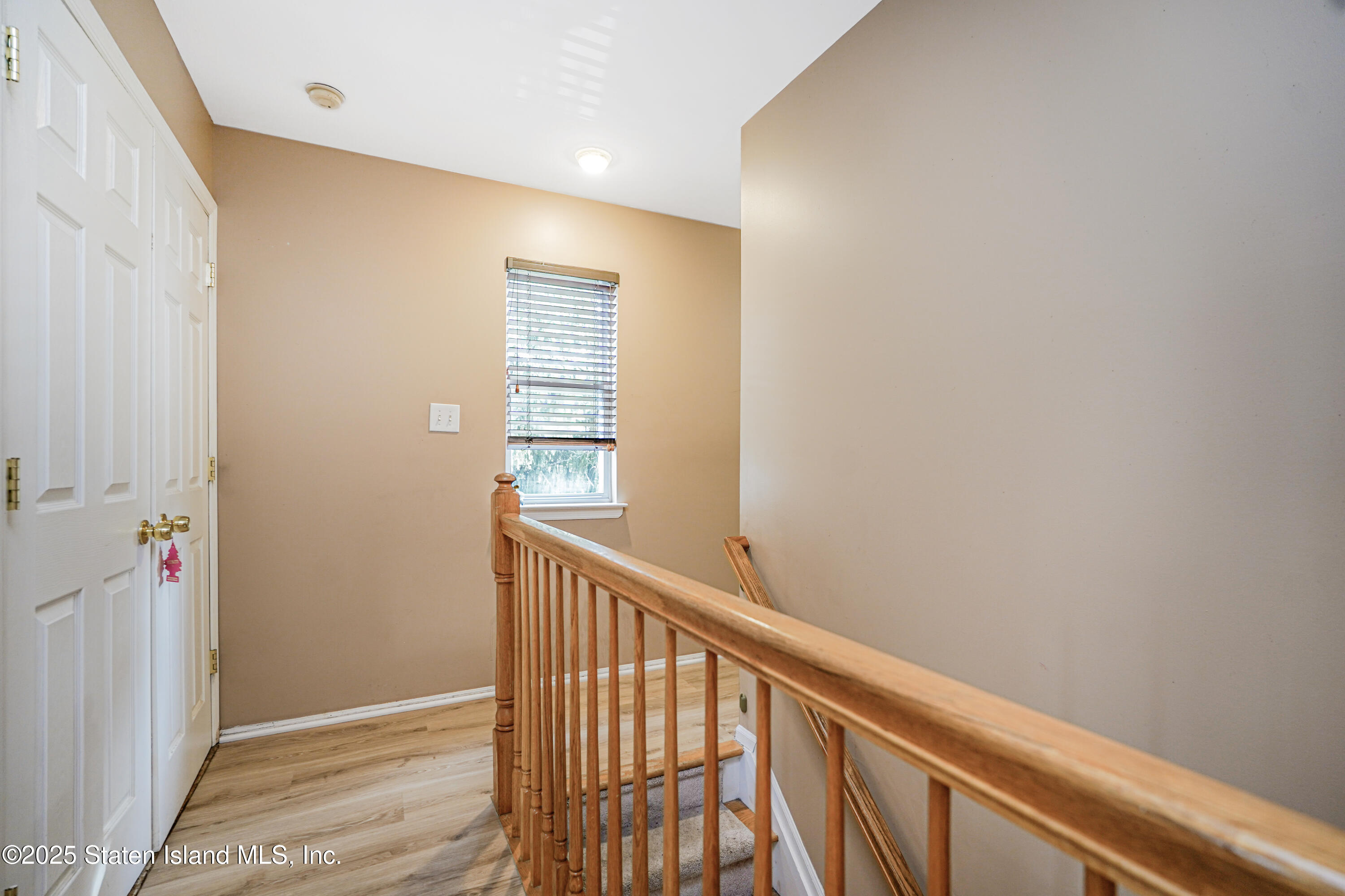 68 Erika Loop Staten Island, NY 10312 - Photo 23 of 29 Photo Apr 24 2025, 4 23 39 AM