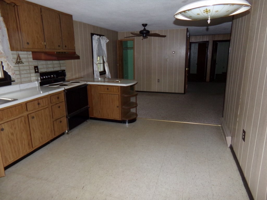 17 Ram Island Road Charlestown, RI 02813 - Photo 3 of 10 KITCHEN 11X16