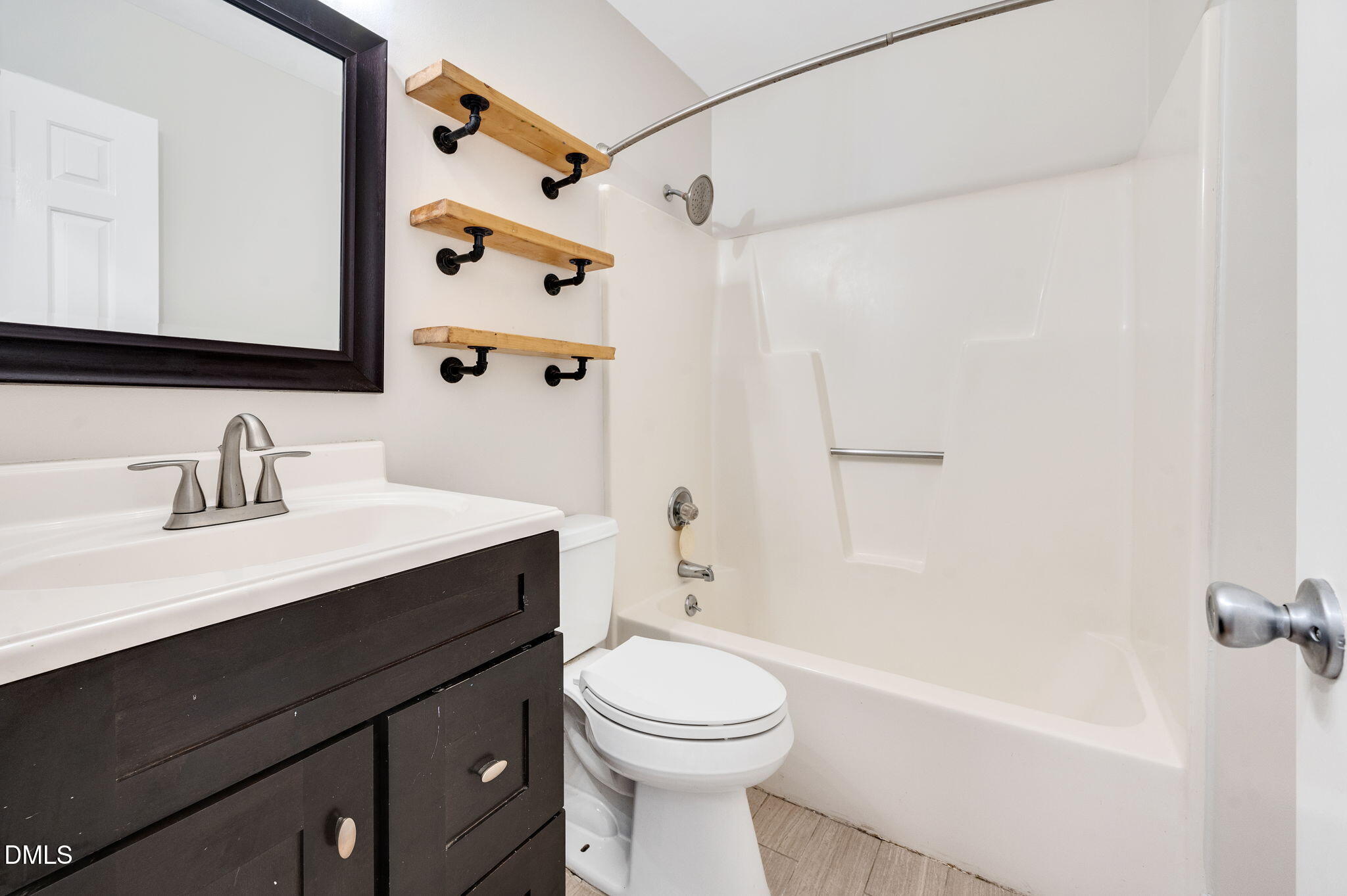 2709 Heathersmith Court Raleigh, NC 27604 - Photo 15 of 29 2709 Heathersmith Ct, Raleigh, NC 27604_