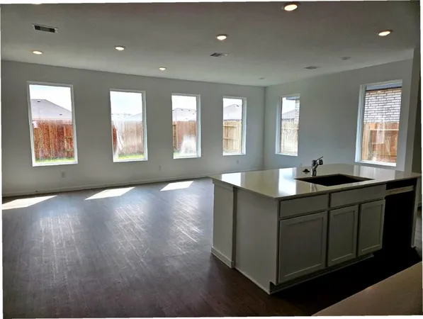 $1,950 | 16127 Domestic Dove Way, Hockley, TX 77447