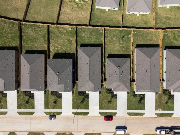 $1,950 | 16127 Domestic Dove Way, Hockley, TX 77447