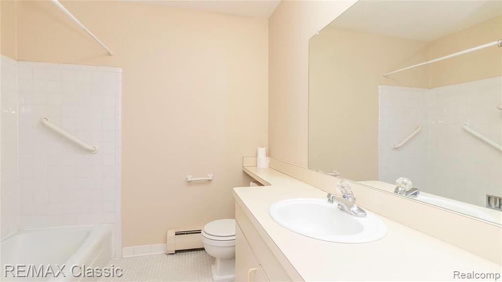 4905 Crooks Road, Unit B4 Royal Oak, MI 48073 - Photo 32 of 36