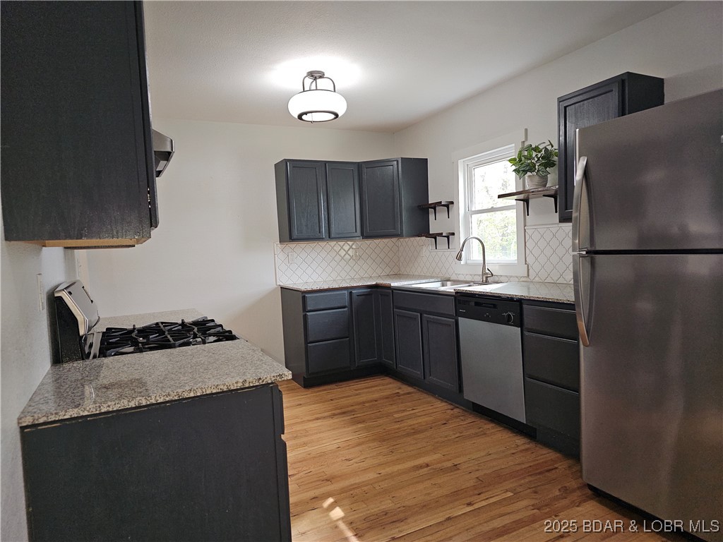 110 West Autry Street Eldon, MO 65026 - Photo 3 of 21