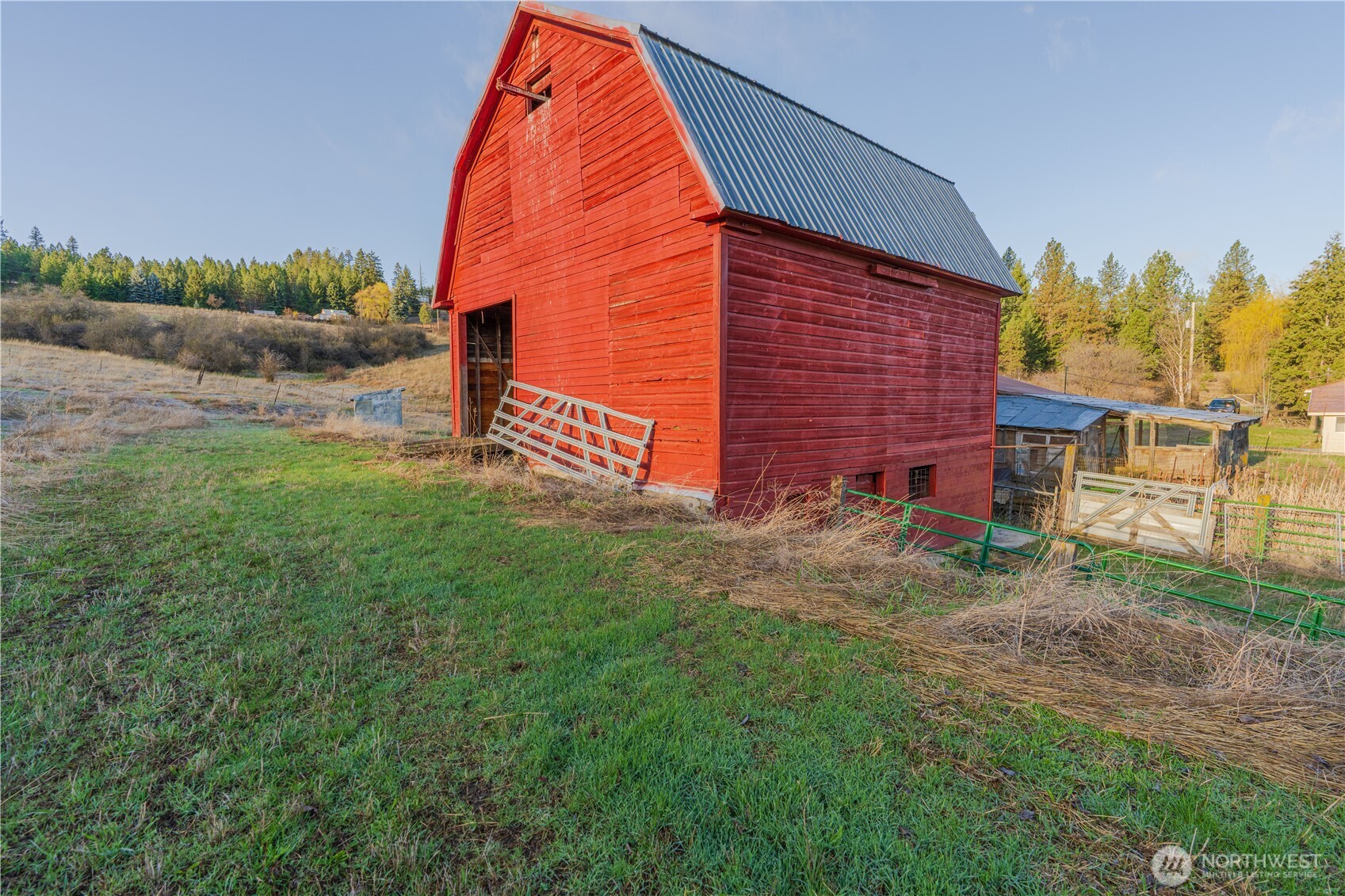 20016 North Sands Road Colbert, WA 99005 - Photo 6 of 31 Gallery Image 6
