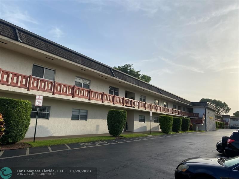 5900 Northwest 17th Pl Unit 103  