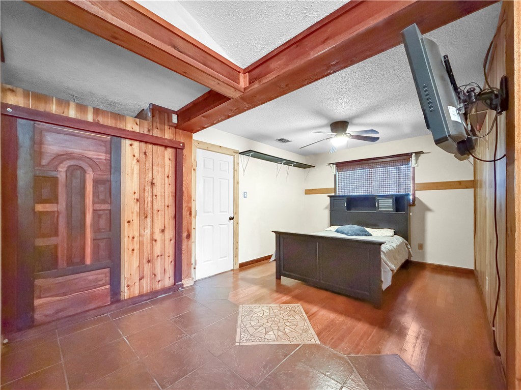 910 Twite Circle Corpus Christi, TX 78418 - Photo 30 of 40 a view of living room and kitchen