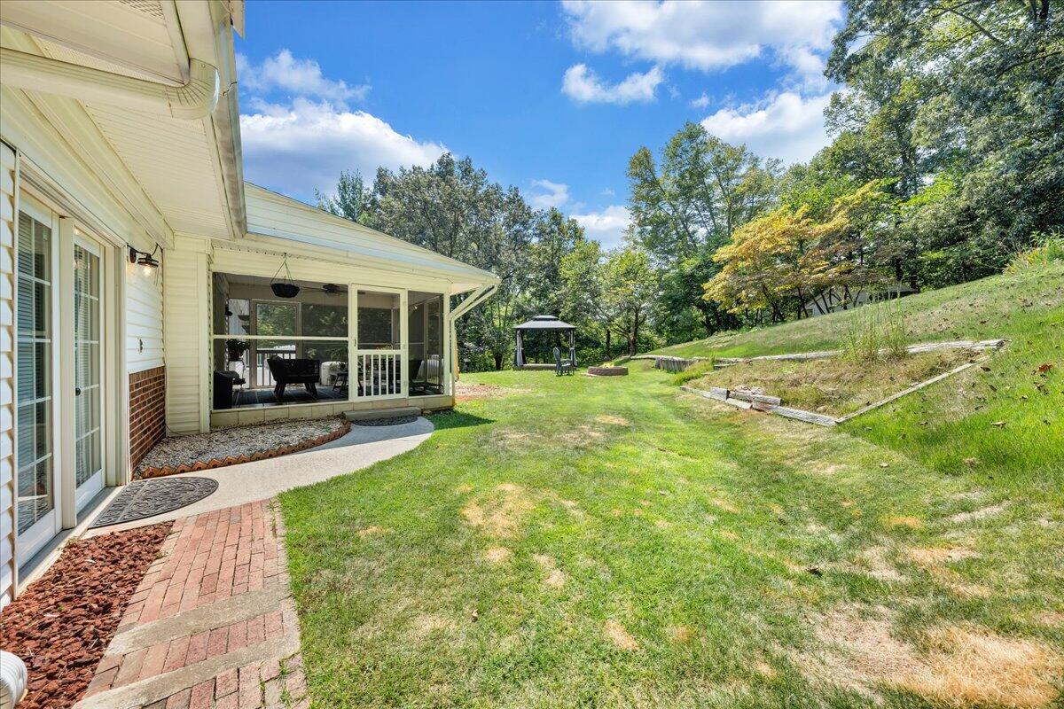 240 Lakeshore Terrace Road Hardy, VA 24101 - Photo 54 of 102 054-MIB07194