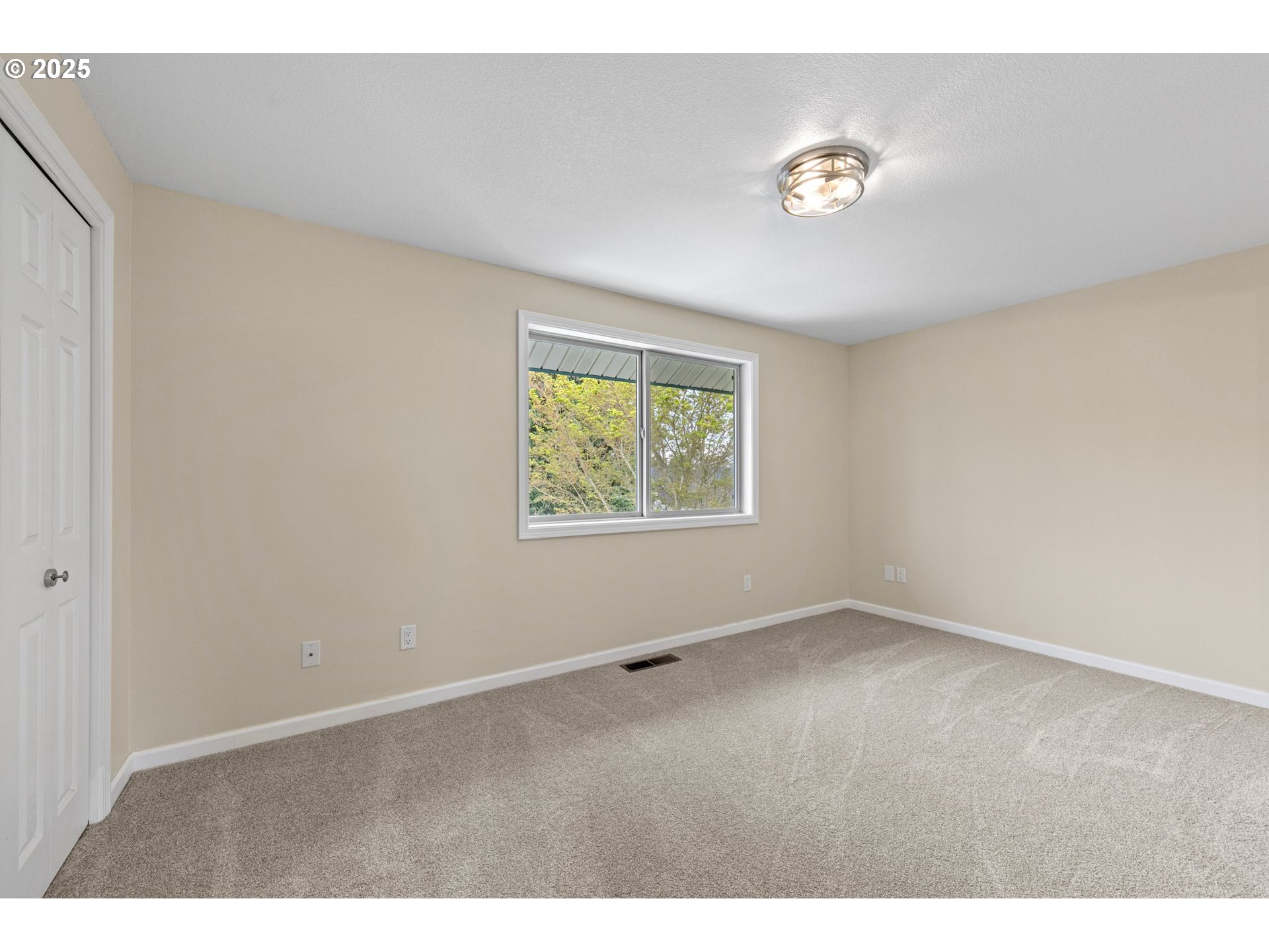 1179 Risden Place Eugene, OR 97404 - Photo 32 of 48