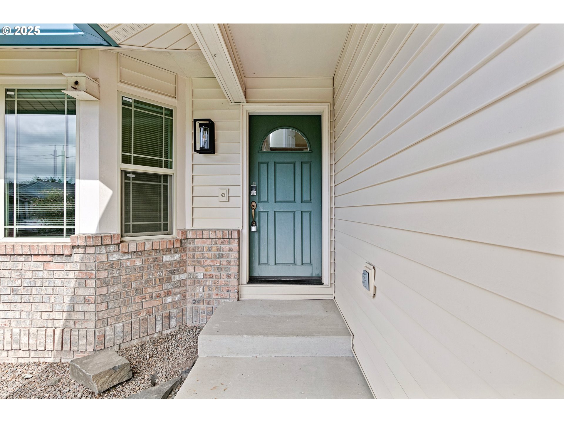 1179 Risden Place Eugene, OR 97404 - Photo 4 of 48