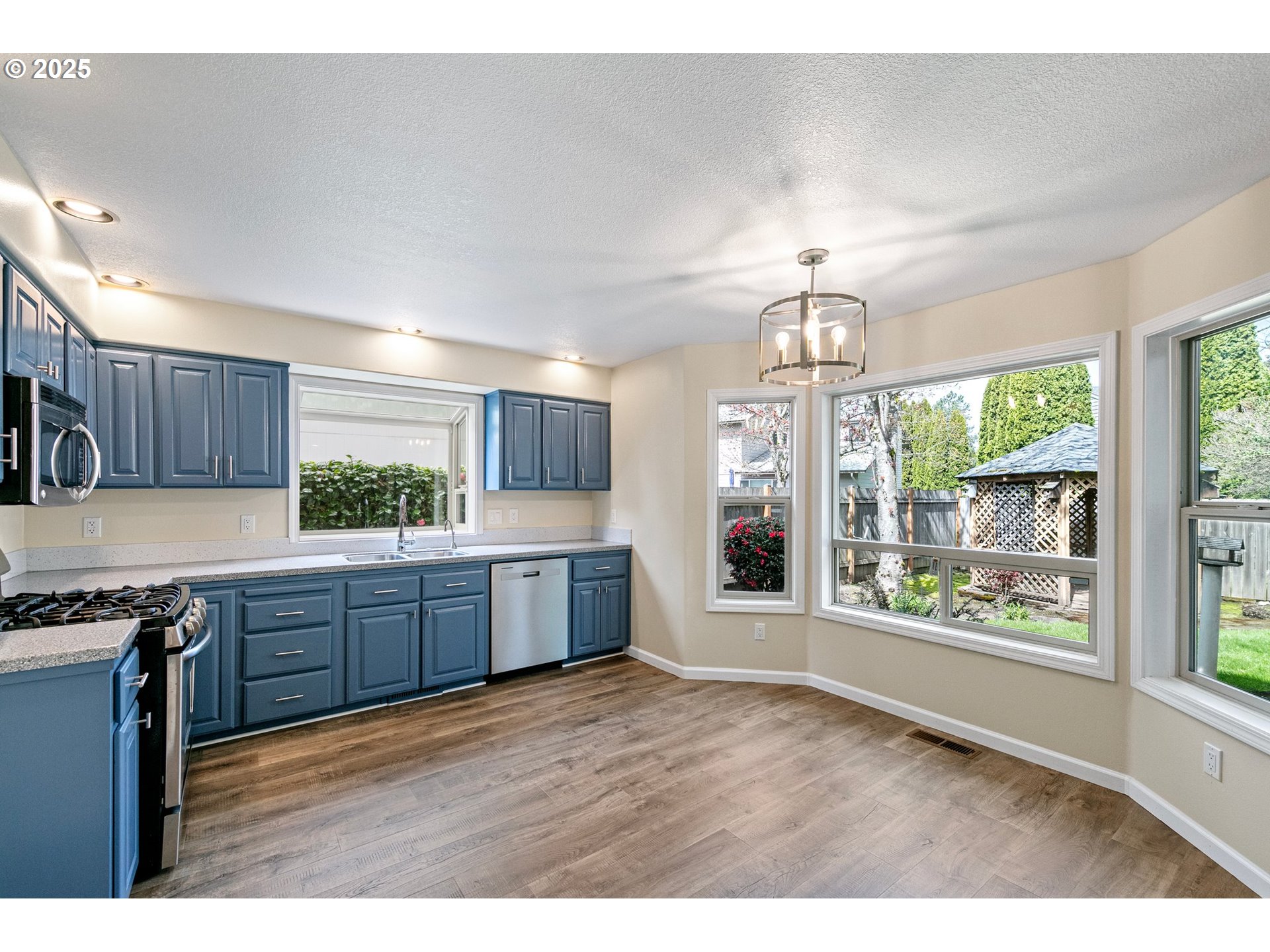 1179 Risden Place Eugene, OR 97404 - Photo 8 of 48