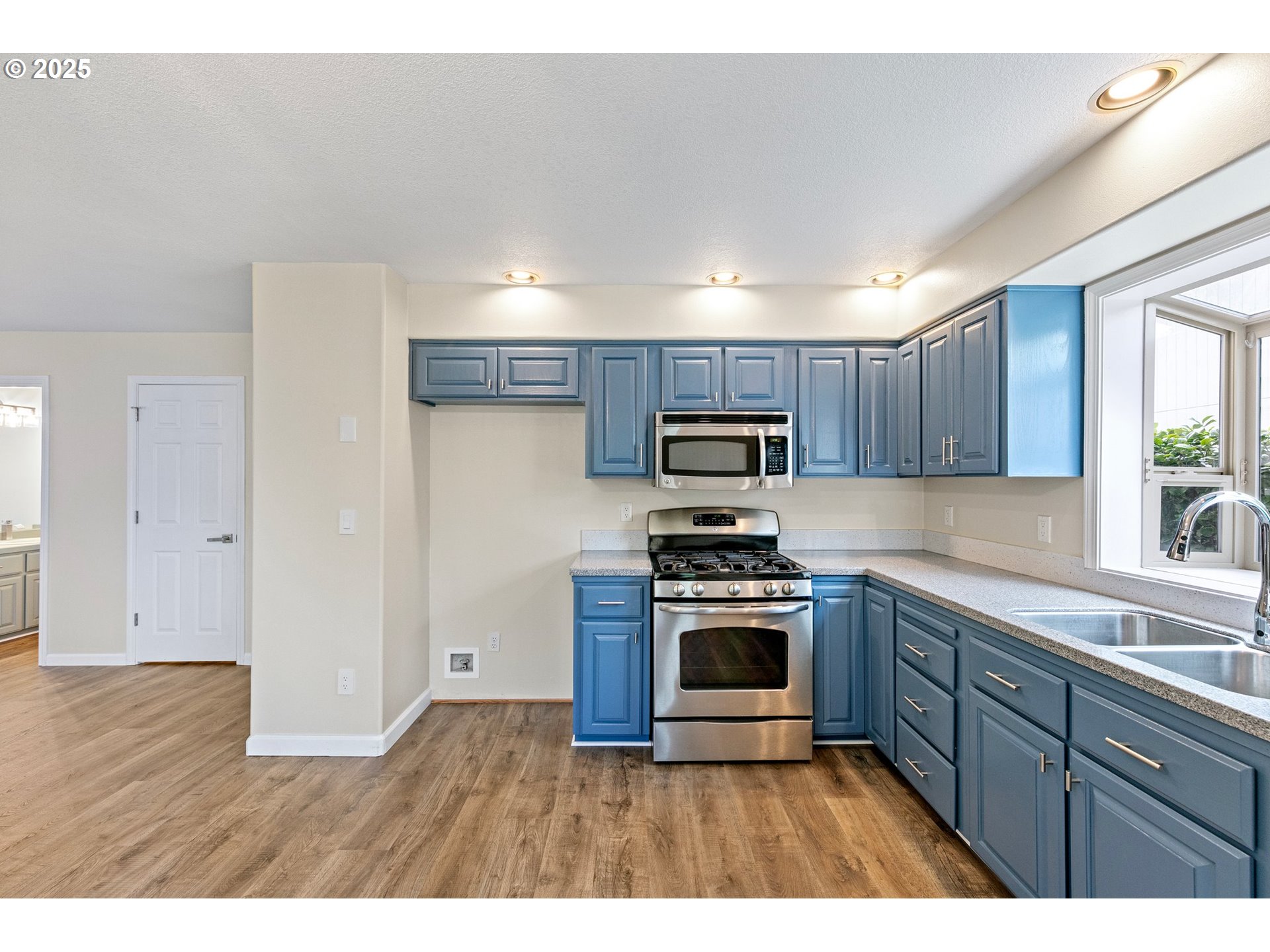 1179 Risden Place Eugene, OR 97404 - Photo 10 of 48