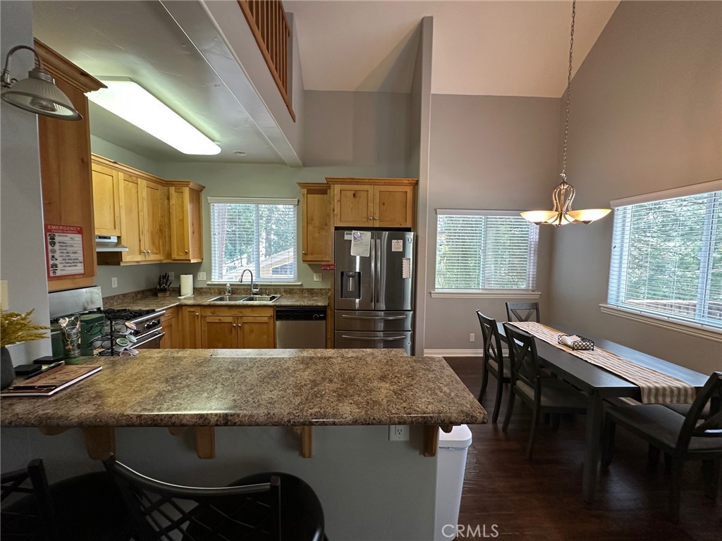 2551 Rim Of The World Drive Running Springs, CA 92382 - Photo 11 of 43 Kitchen Breakfast bar