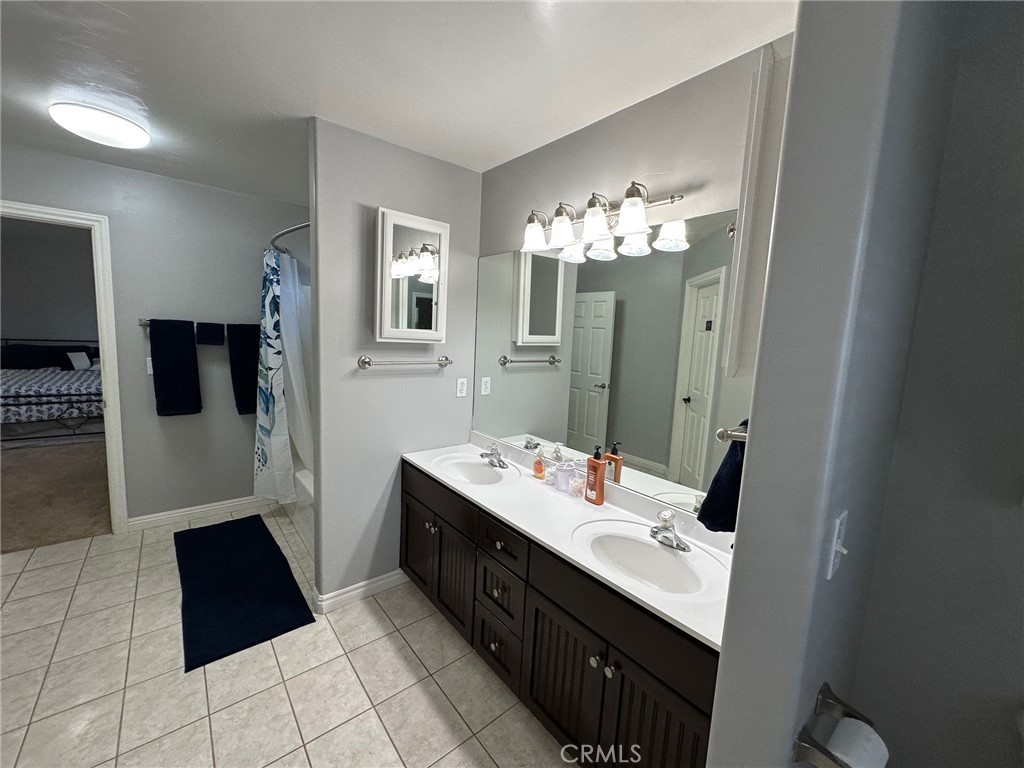 2551 Rim Of The World Drive Running Springs, CA 92382 - Photo 27 of 43 Primary bathroom with double sinks