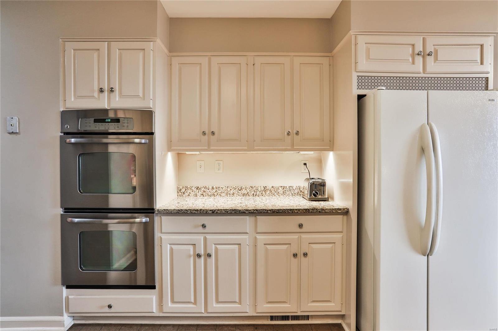 816 South Hanley Road, Unit 14A St. Louis, MO 63105 - Photo 19 of 50