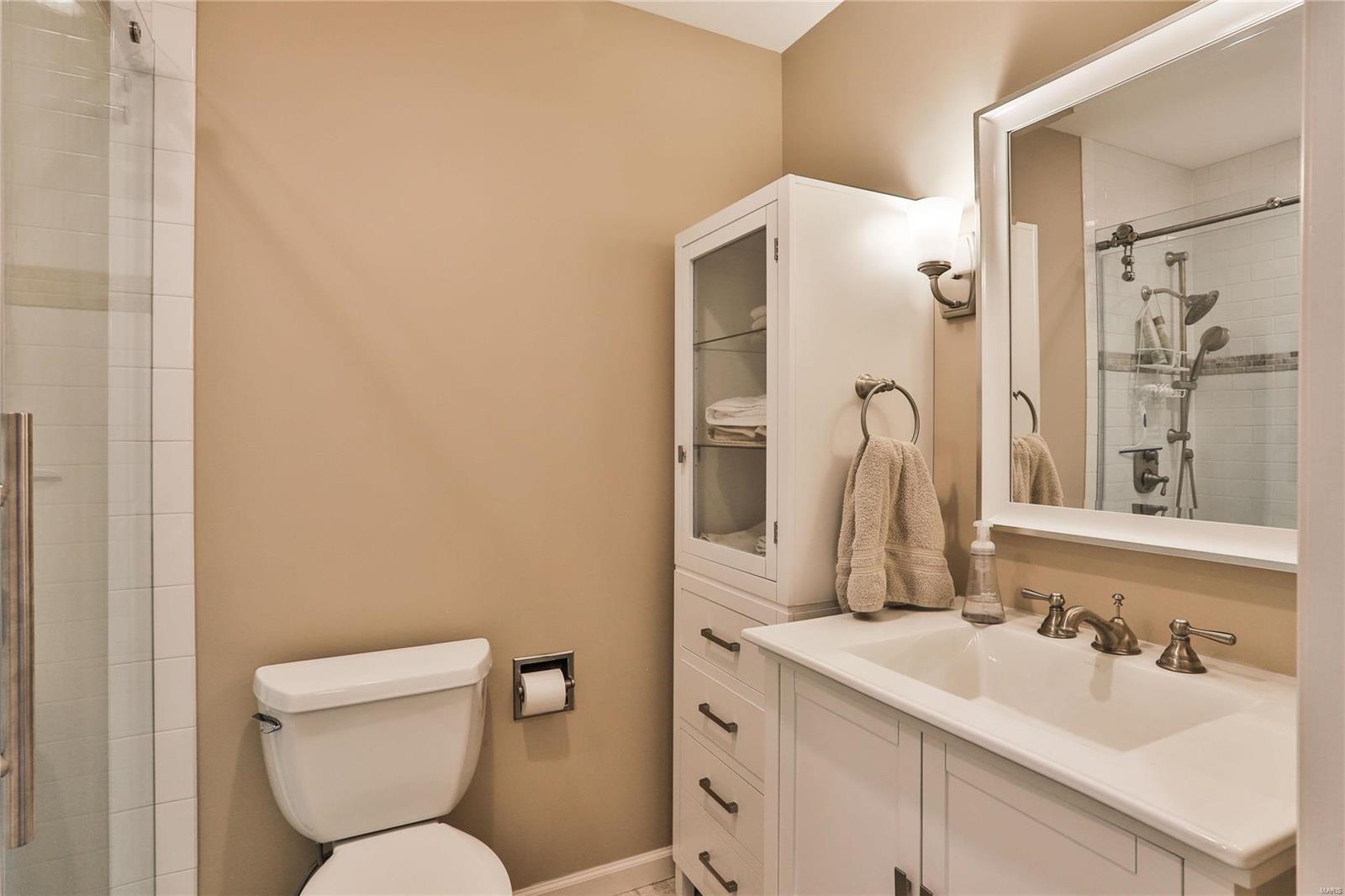 816 South Hanley Road, Unit 14A St. Louis, MO 63105 - Photo 26 of 50