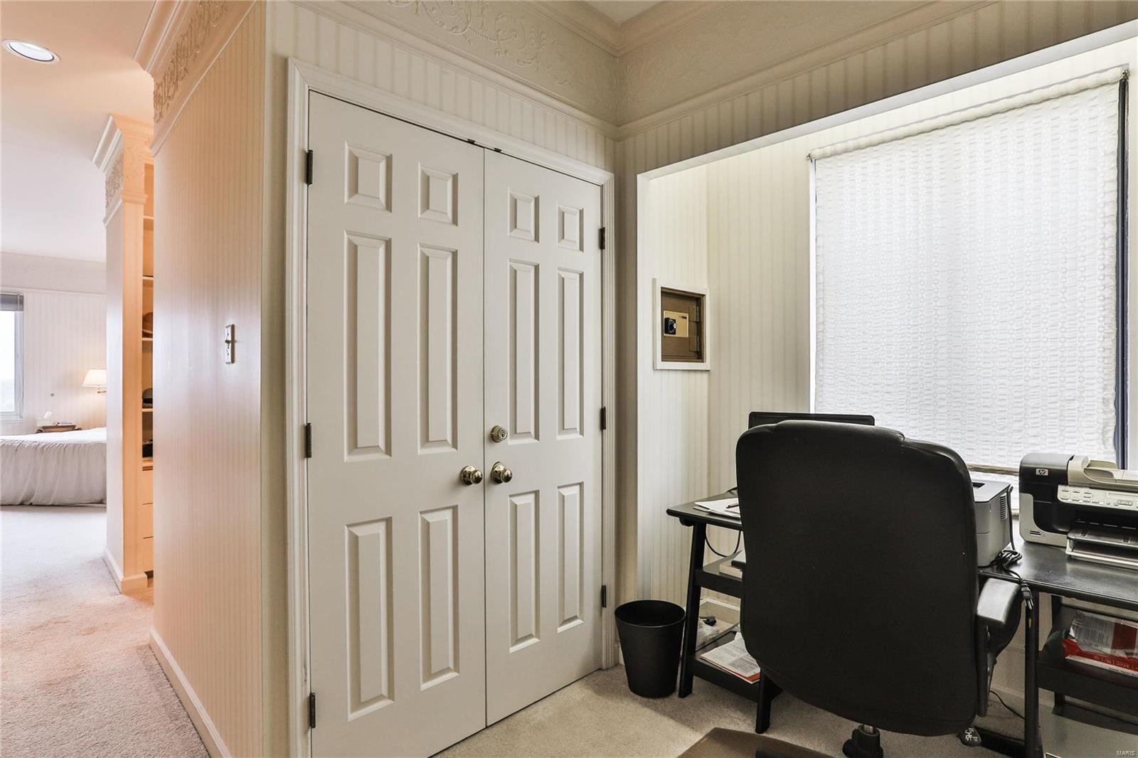 816 South Hanley Road, Unit 14A St. Louis, MO 63105 - Photo 28 of 50
