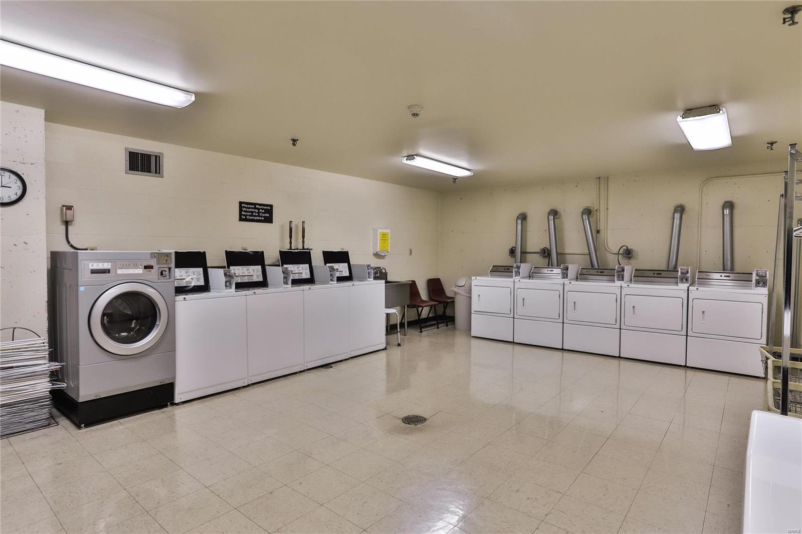 816 South Hanley Road, Unit 14A St. Louis, MO 63105 - Photo 48 of 50