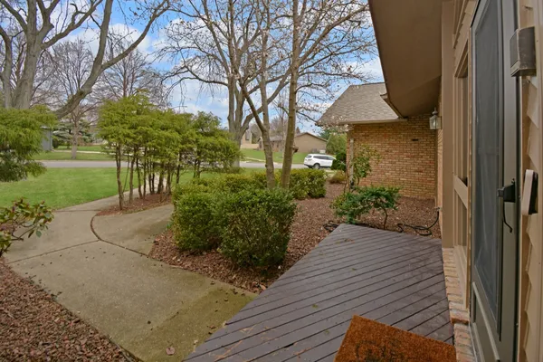 $475,000 | 37 Pendleton Way, Bloomington, IL 61704