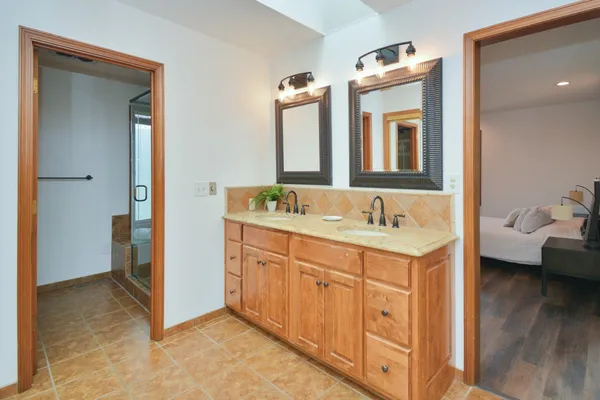 $475,000 | 37 Pendleton Way, Bloomington, IL 61704