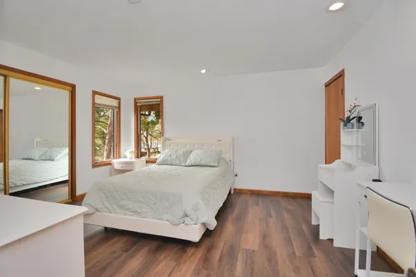 $475,000 | 37 Pendleton Way, Bloomington, IL 61704