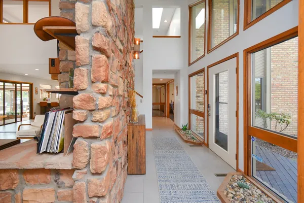 $475,000 | 37 Pendleton Way, Bloomington, IL 61704