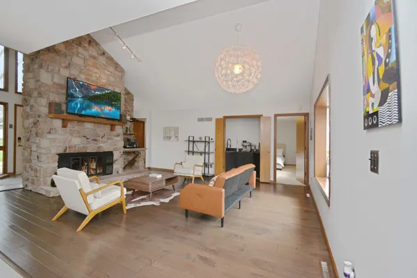 $475,000 | 37 Pendleton Way, Bloomington, IL 61704