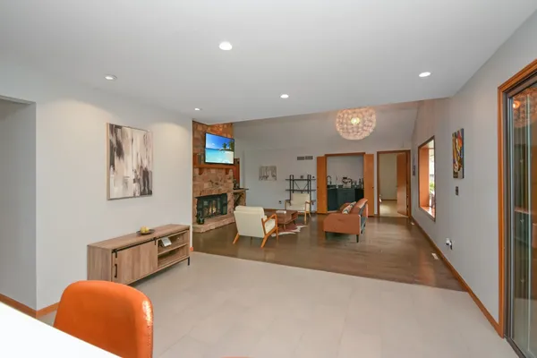 $475,000 | 37 Pendleton Way, Bloomington, IL 61704