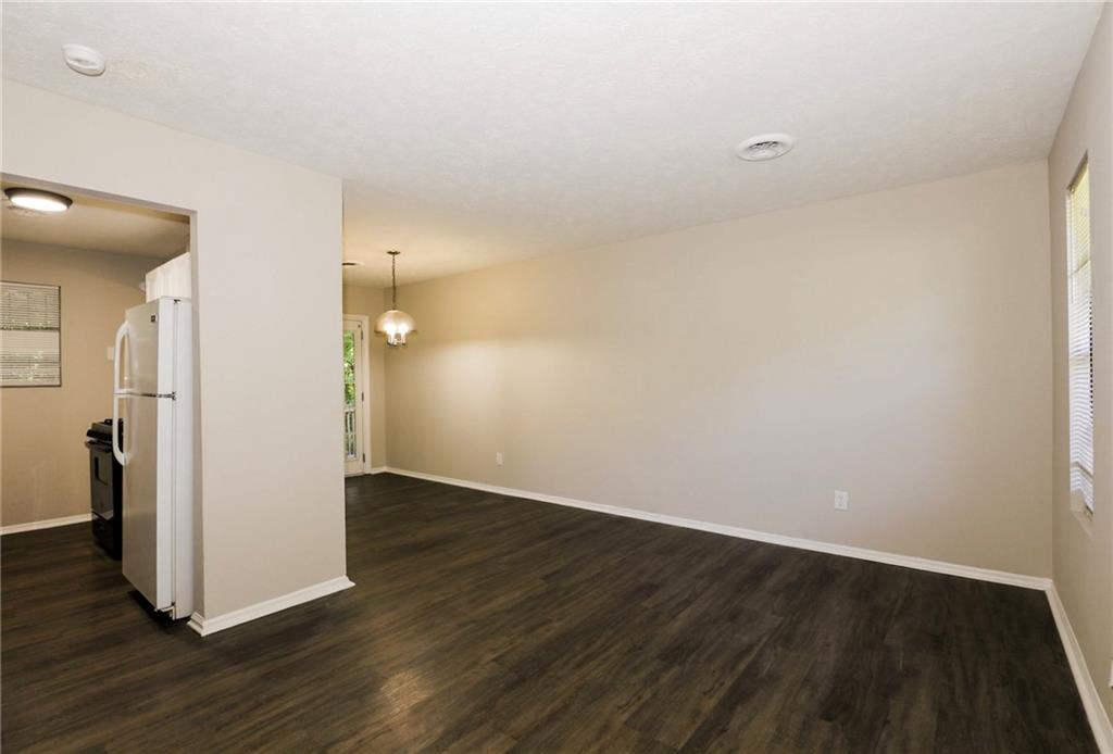 4515 Doral Drive Southwest Atlanta, GA 30331 - Photo 3 of 18