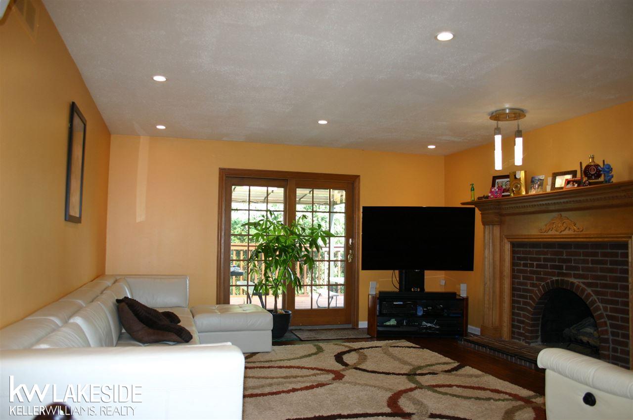 35712 Shell Drive Sterling Heights, MI 48310 - Photo 2 of 47 31326666-1.JPG