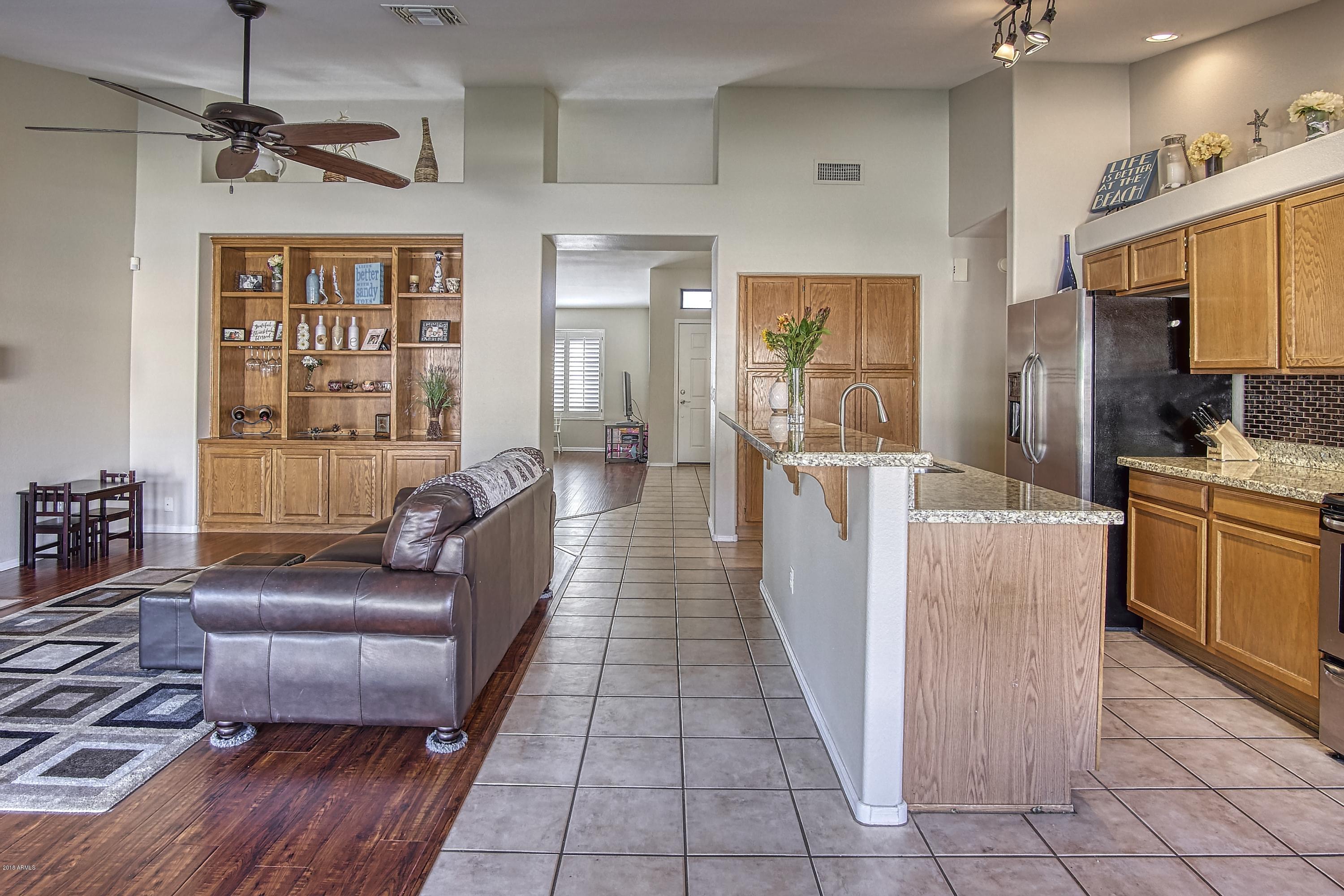 4242 East Danbury Road Phoenix, AZ 85032 - Photo 17 of 39 Kitchen/Family Room