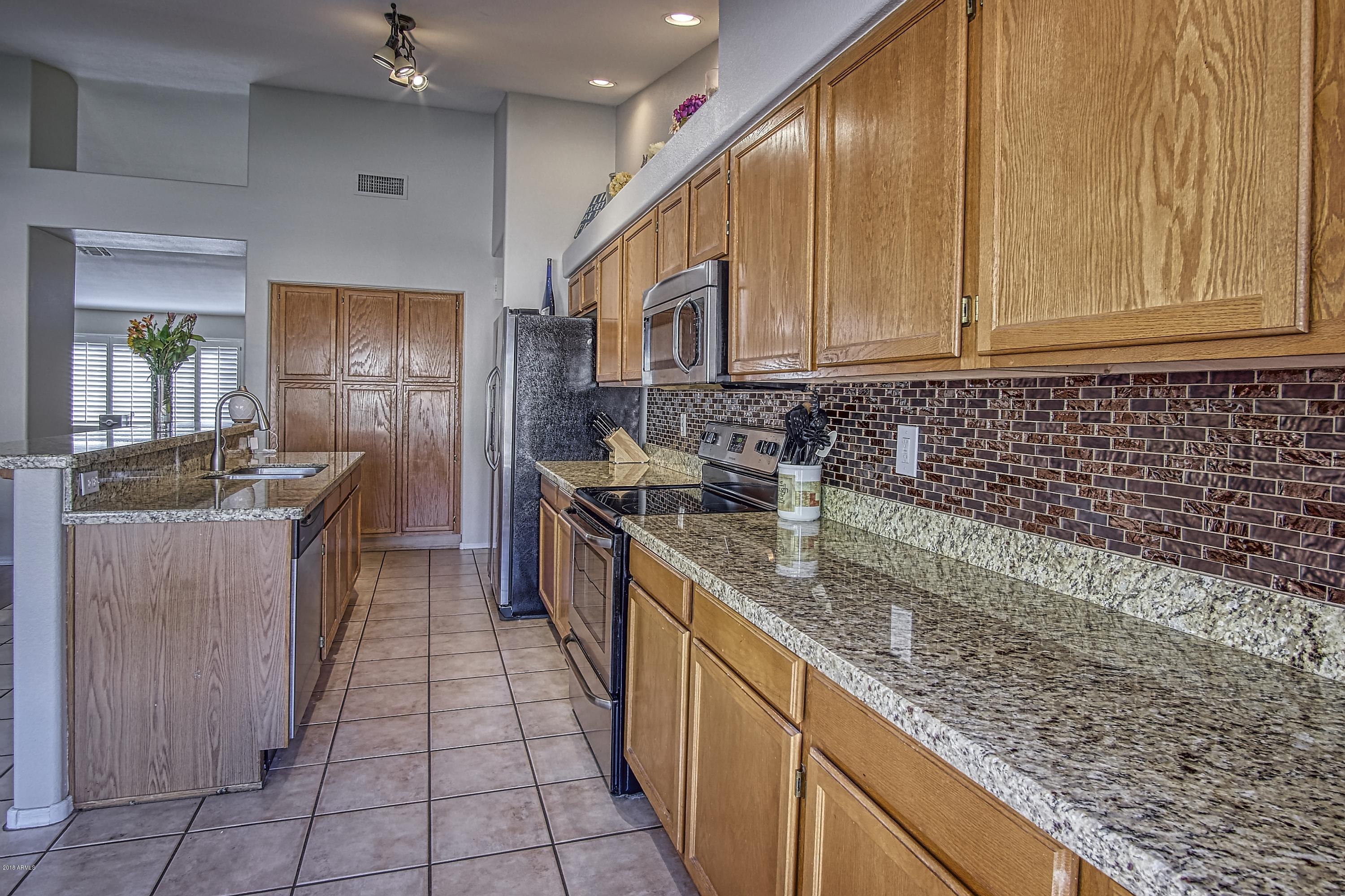 4242 East Danbury Road Phoenix, AZ 85032 - Photo 20 of 39 Kitchen
