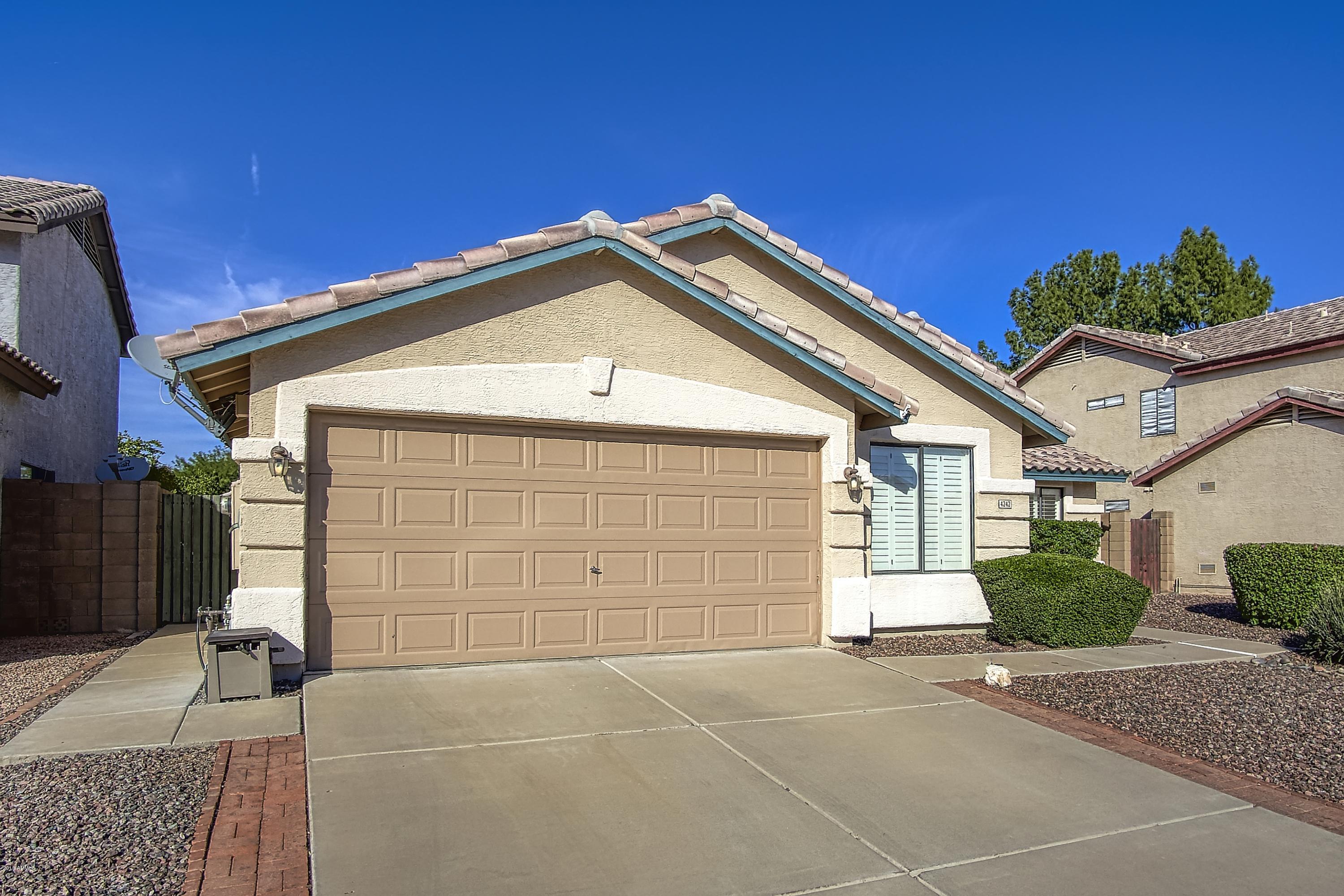 4242 East Danbury Road Phoenix, AZ 85032 - Photo 37 of 39 Garage