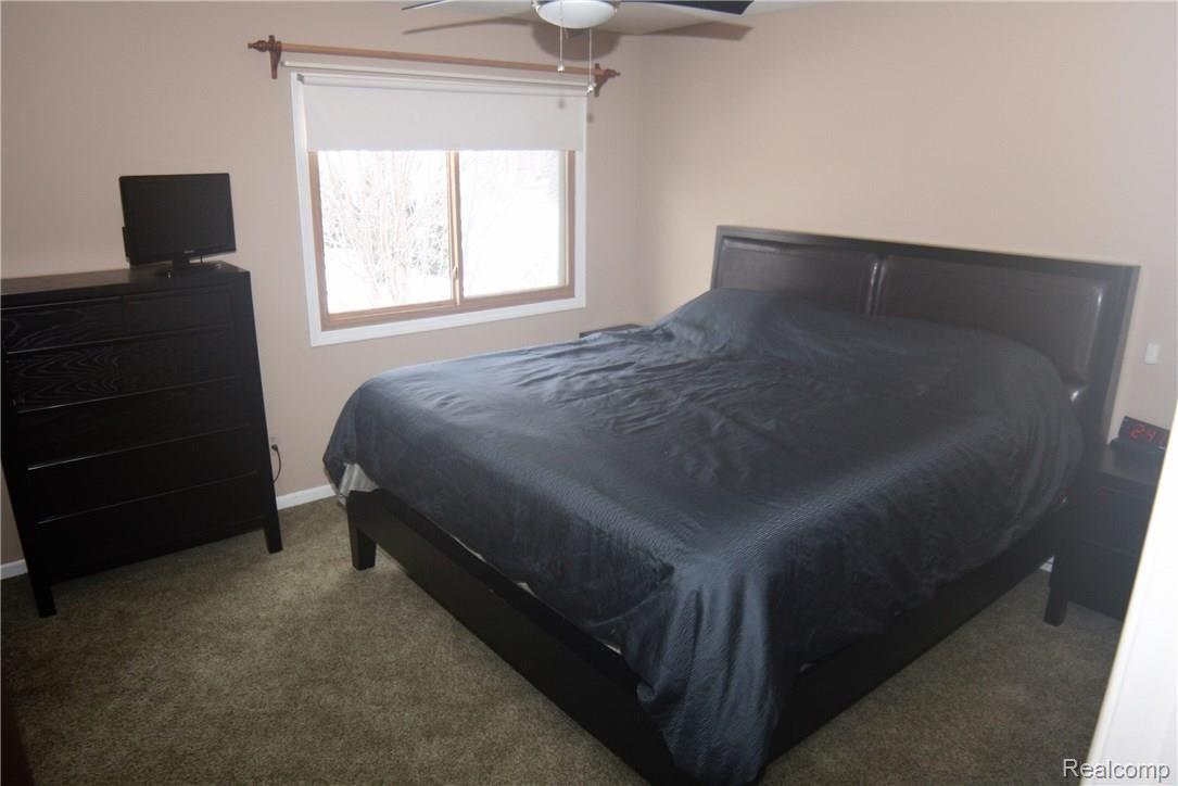1588 Colony Drive Rochester, MI 48307 - Photo 12 of 18 IMG_7485.jpg