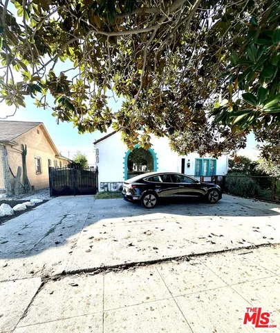 $1,795 | 2943 South 9th Avenue, Unit 1/2, Los Angeles, CA 90018