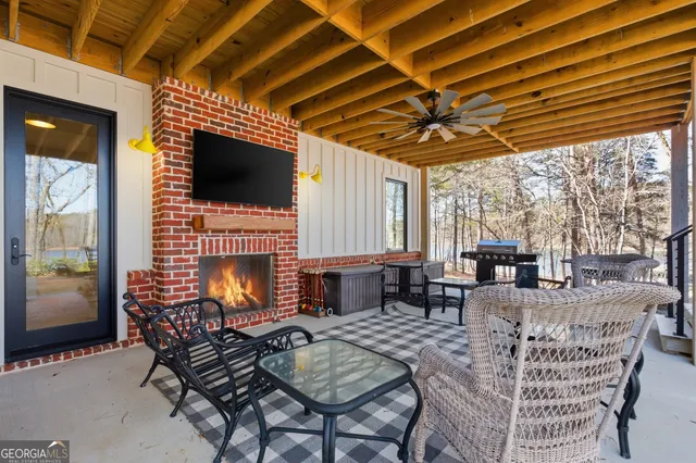 $2,350,000 | 1198 Edgewater Trail, Toccoa, GA 30577
