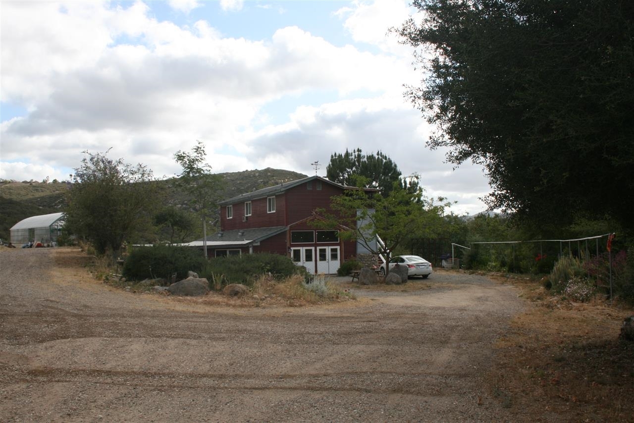 1646 Peutz Valley Road Alpine, CA 91901 - Photo 3 of 13