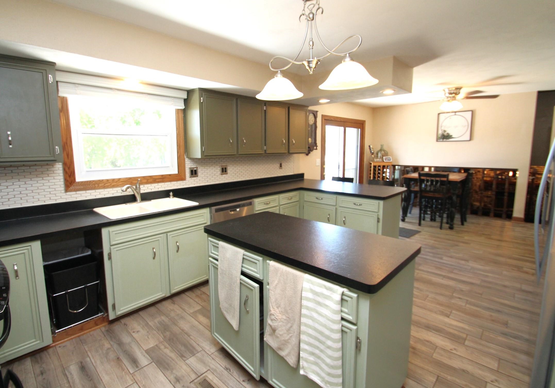 4017 Montclair Road Roscoe, IL 61073 - Photo 8 of 24 Gallery Image 8