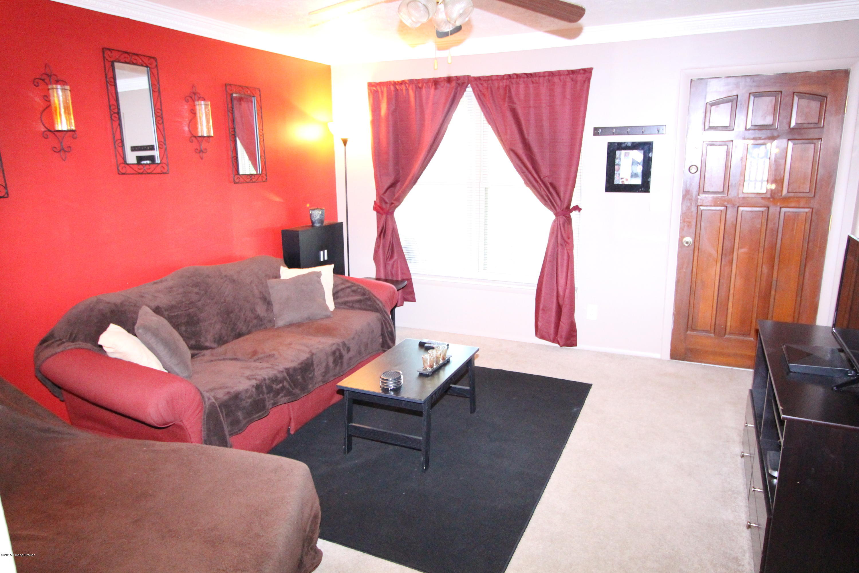 155 West Blue Jay Road Louisville, KY 40229 - Photo 4 of 20 Living room