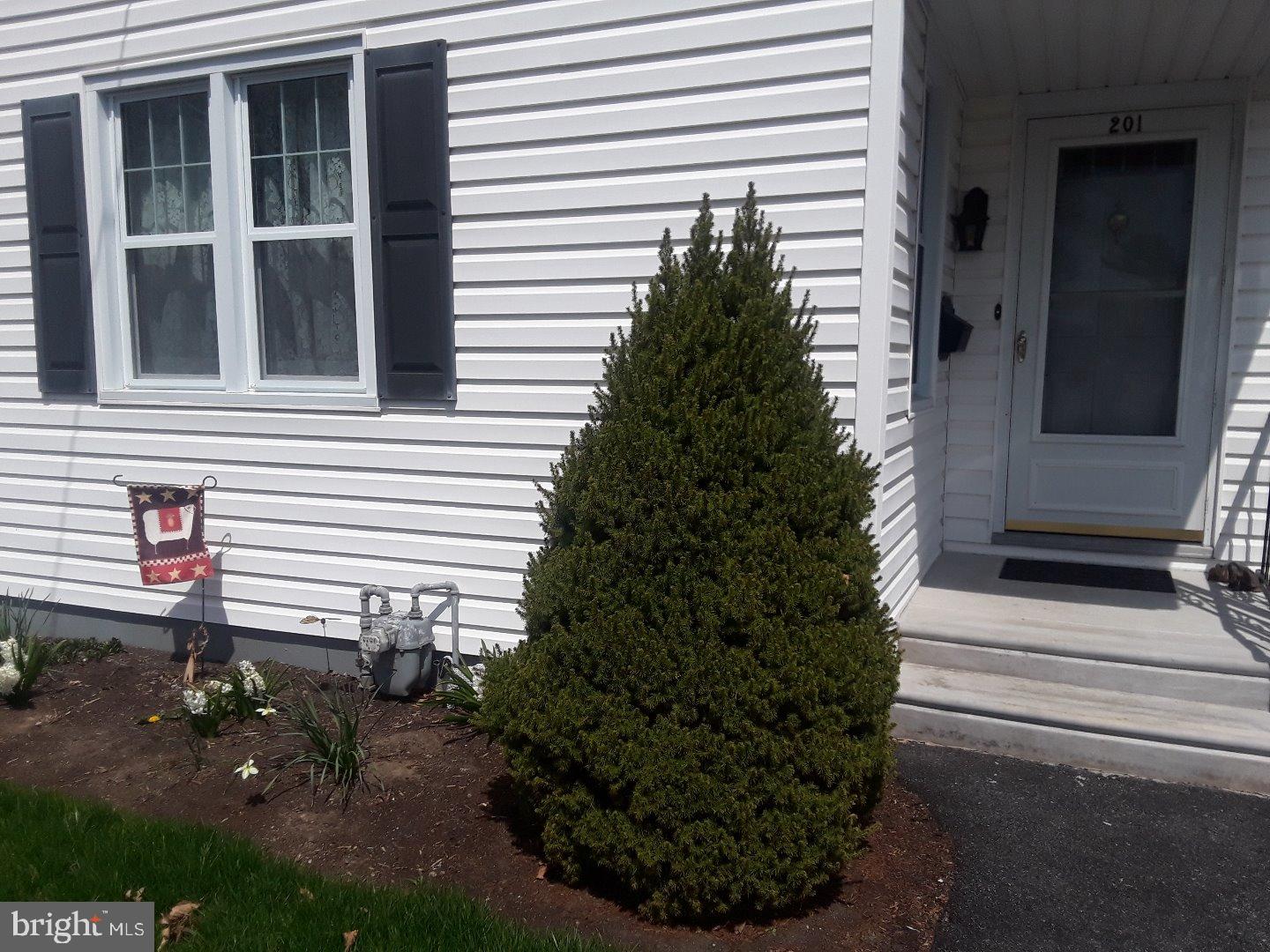 201 Willow Road Wallingford, PA 19086 - Photo 2 of 15 Gallery Image 2