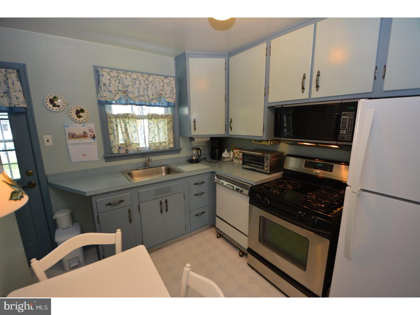 201 Willow Road Wallingford, PA 19086 - Photo 6 of 15 Gallery Image 6