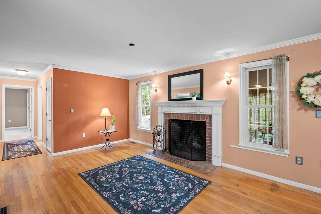189 Dodge Road Rowley, MA 01969 - Photo 8 of 42 Gallery Image 8