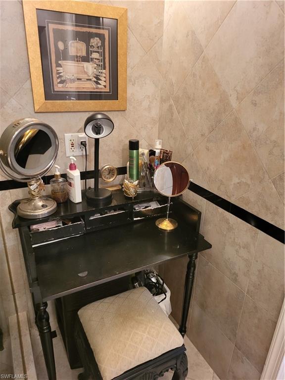 843 Marblehead Drive, Unit I3 Naples, FL 34104 - Photo 27 of 35 a close view of dining table