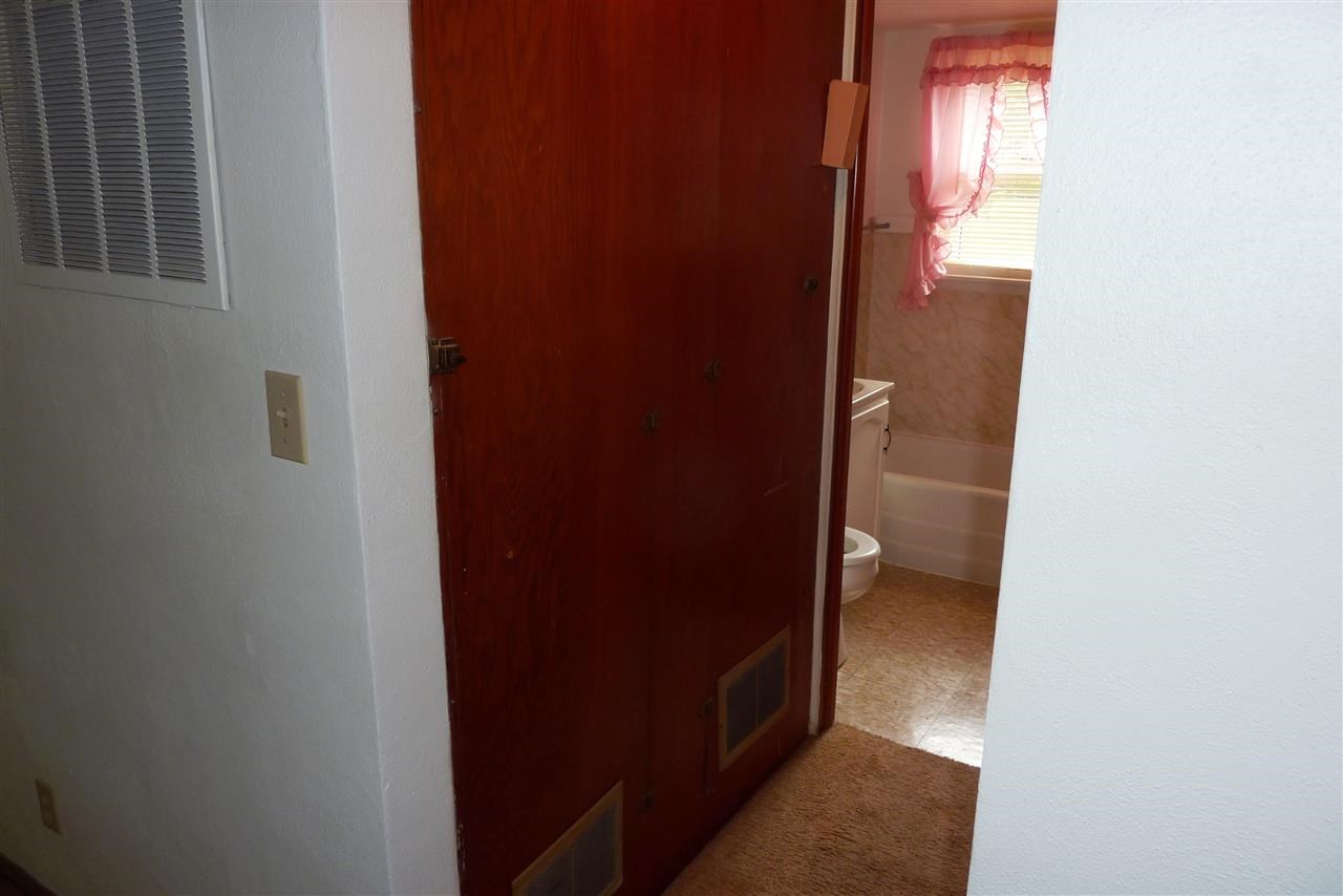 527 West 9th Street Rochester, IN 46975 - Photo 13 of 16