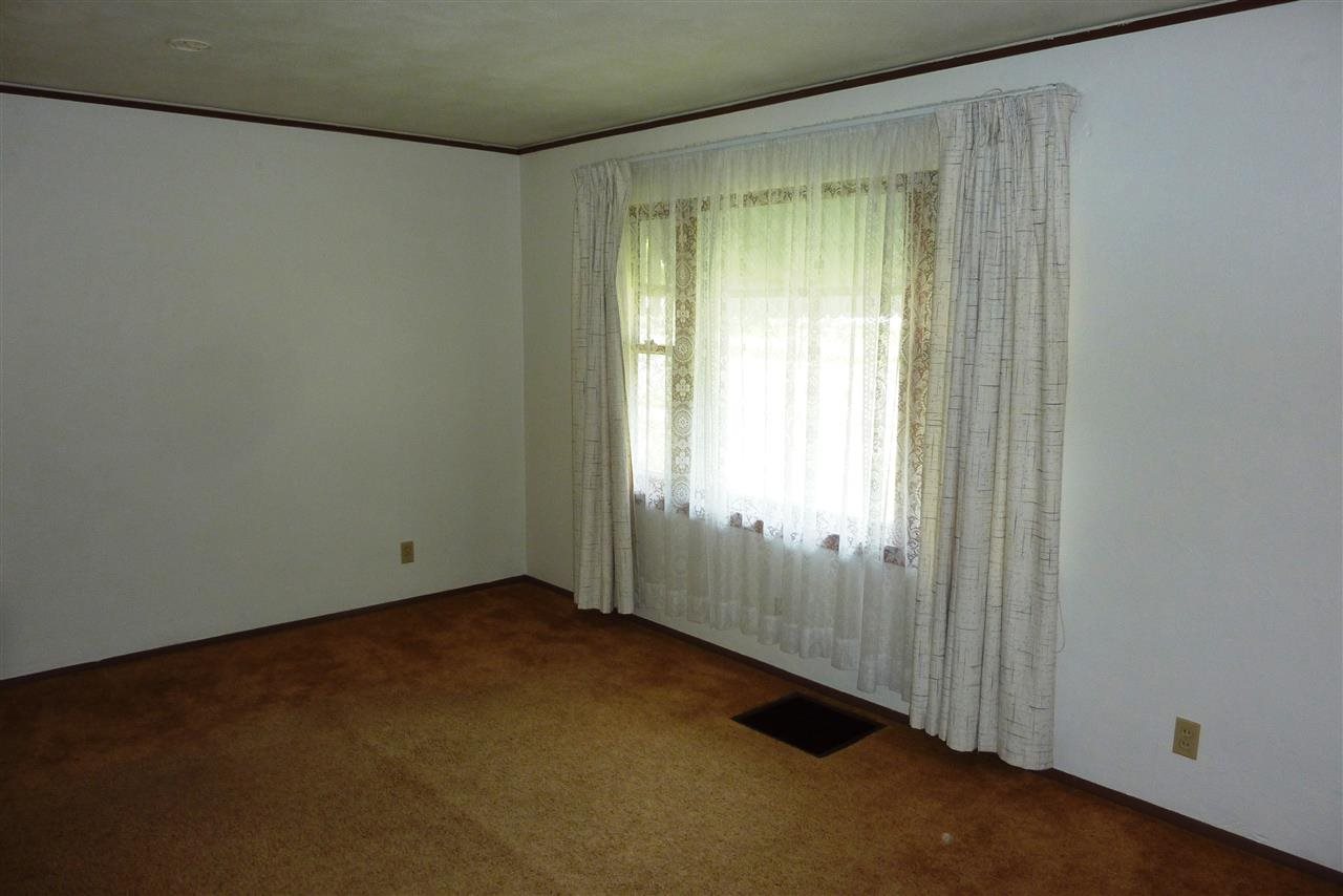 527 West 9th Street Rochester, IN 46975 - Photo 7 of 16